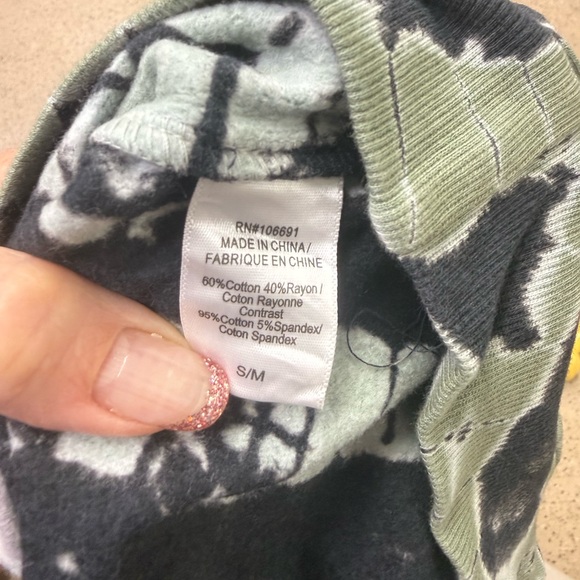 Young Fabulous & Broke Black and Green Tie-Dye Jogger Set - Picture 7 of 7